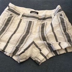 - Express ~ Shorts ~ Midi ~ Low Rise ~ Size 2 ~ Gray and White -